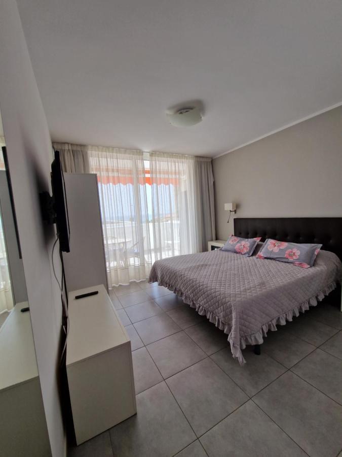 Las Vistas Beach Arona  Exterior photo